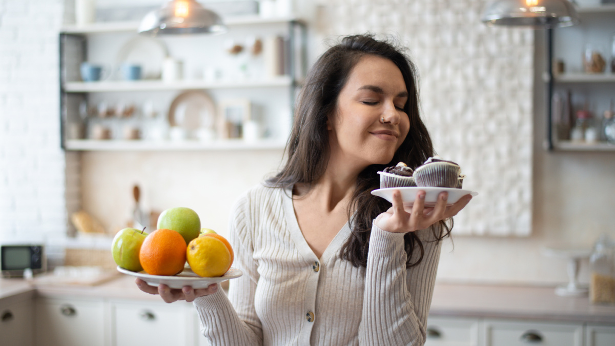 food psychology choosing fruit over baked good